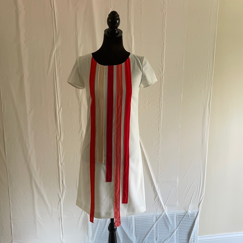 Nissa Off White Shift Dress US 4
